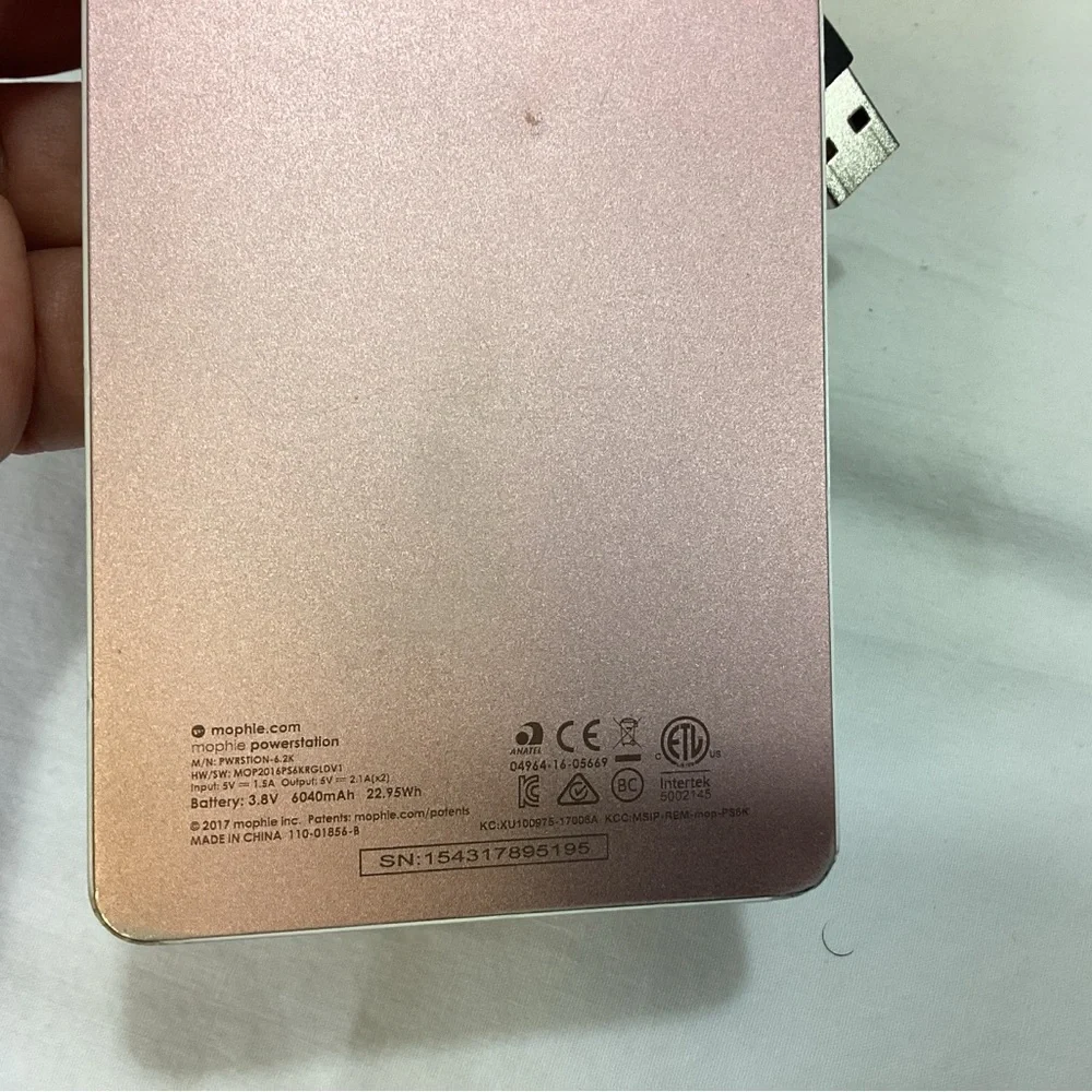 VERIZON Wireless Charging Pad AND MOPHIE CHARGER